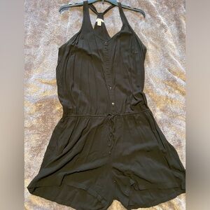 Black Old Navy romper shorts